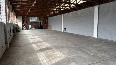 3 Skietlood St, Isando has a 479m² Industrial Unit Available To Let (9)